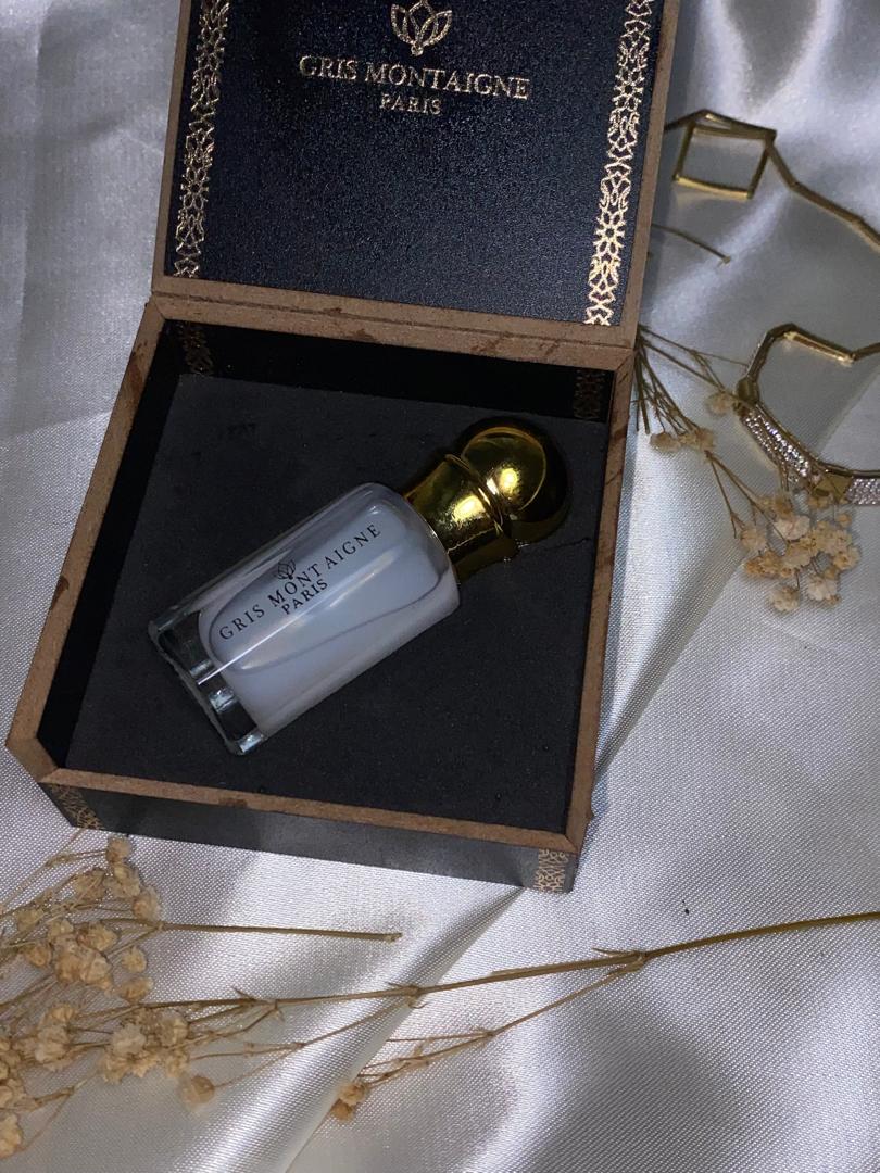 MUSK TAHARA GRIS MONTAIGNE